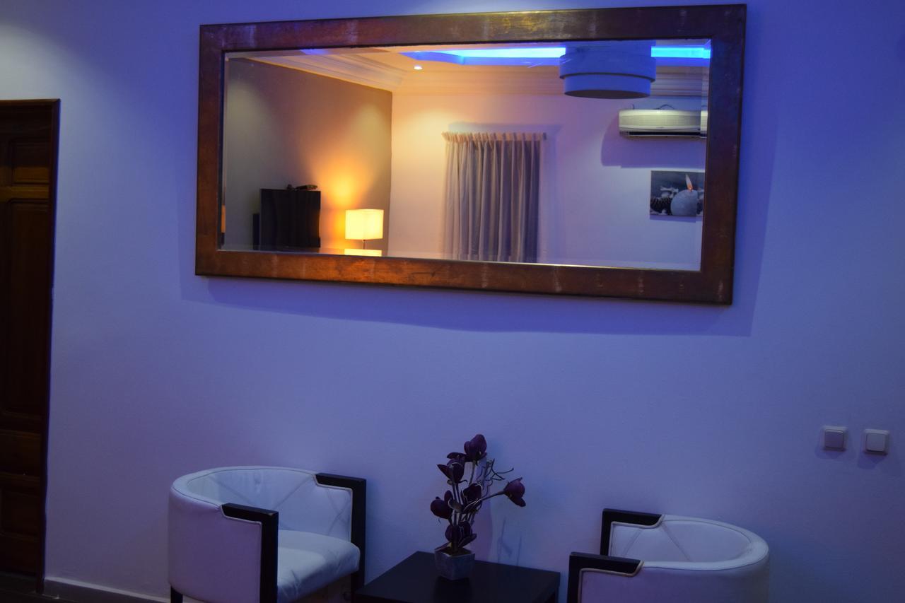 Residence Blue Hotel Thies ภายนอก รูปภาพ