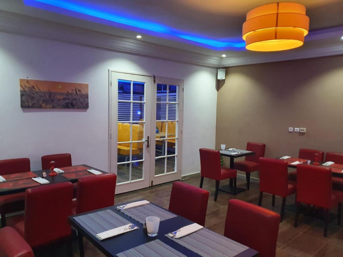 Residence Blue Hotel Thies ภายนอก รูปภาพ